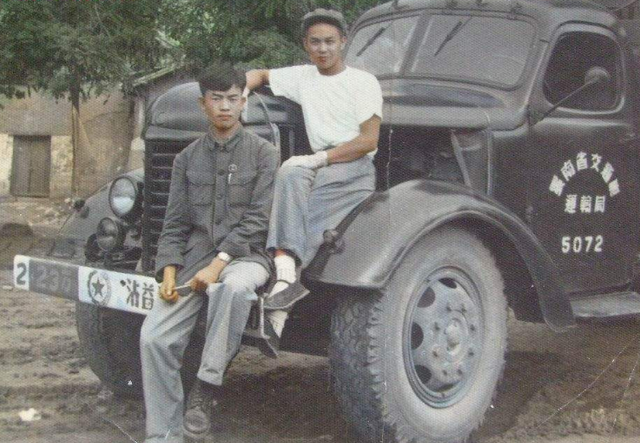 心电图|40年前很吃香的7种“铁饭碗”工作,如今都消失了,干过的都老了