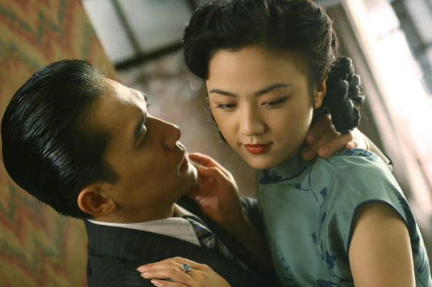 电影|《色·戒》当中的梁朝伟身为男主角,却扮演的是一个反派