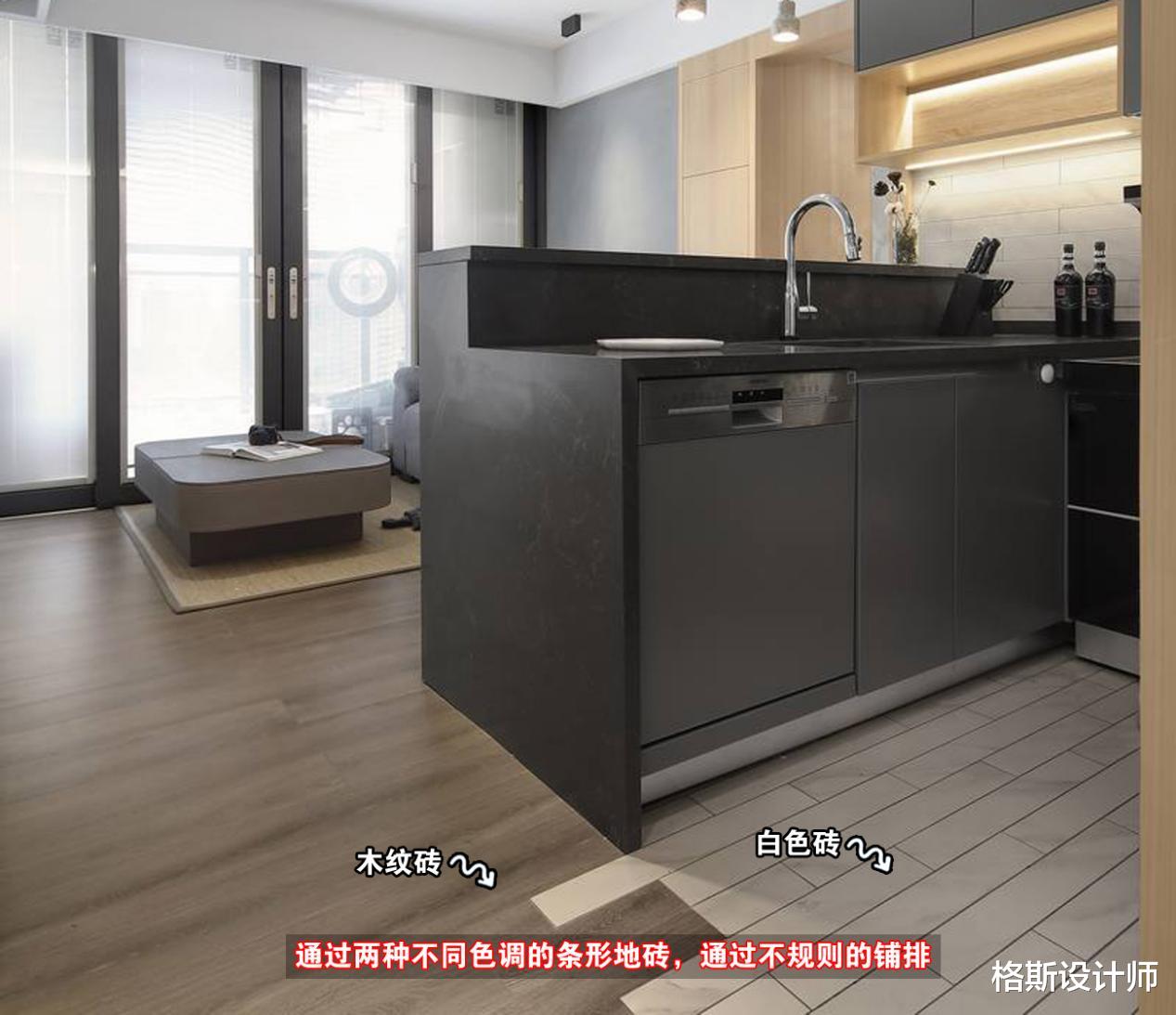 90后夫妻48㎡小家火了,超多收纳空间,卫生间玻璃间隔,好羡慕