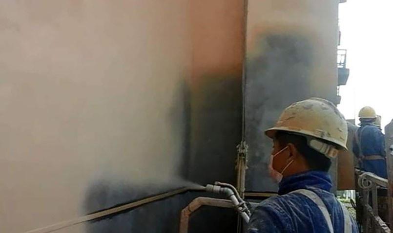 农村新房外墙贴瓷砖还是喷砂?喷砂有这5大优势,但仍需小心受骗