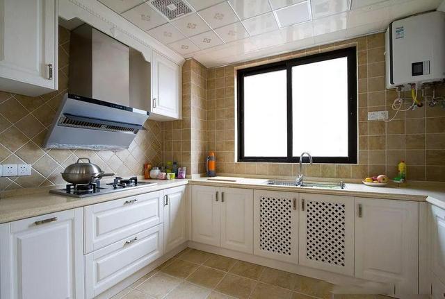 140平米的新房，美式风格的设计大方实用，硬装就花了22万，值了