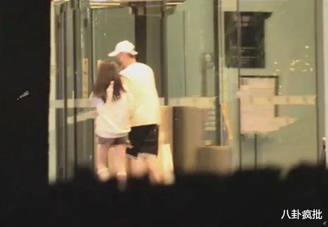 张嘉倪|买超，自断双腿吧！你没王思聪那种命！