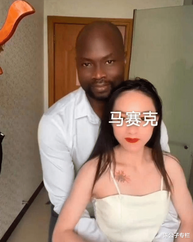 回顾:4名女子在网上晒黑人男友,结果发现是“同款”!