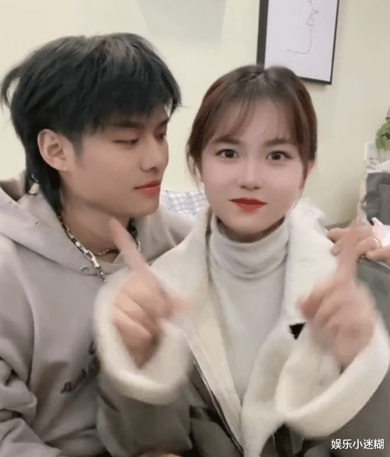 |网红小杨哥老婆被质疑“傍大款”，两人背景曝光，网友：他高攀