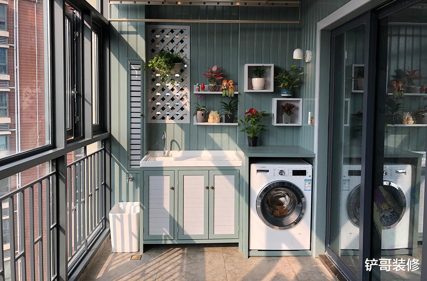 洗衣机放阳台，为何褒贬不一？想把洗衣机放阳台的不要错过！