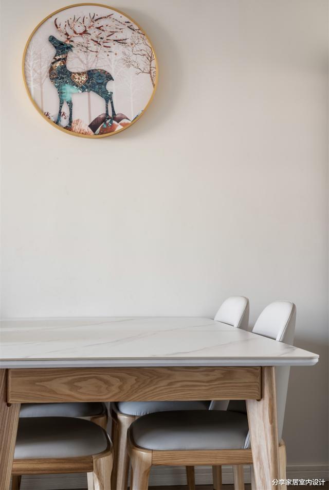 她家62平一家三口新房,花18万全屋整装,花心思设计很会利用空间