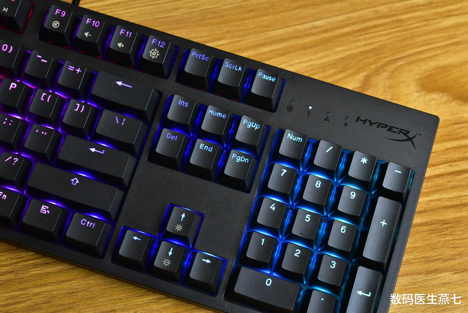 机械键盘|比红轴还快的火轴！HyperX MARS2机械键盘上手