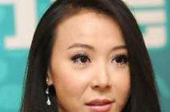 杨幂|年过半百还在装嫩的六位女星，美颜年轻30岁，生图却变老奶奶