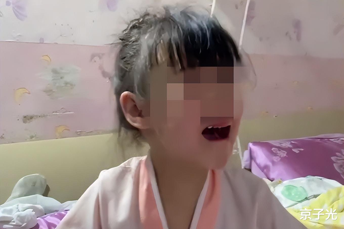 安徽男子驾车撞伤三岁女童，拒绝承担赔偿责任：家长去哪儿了？