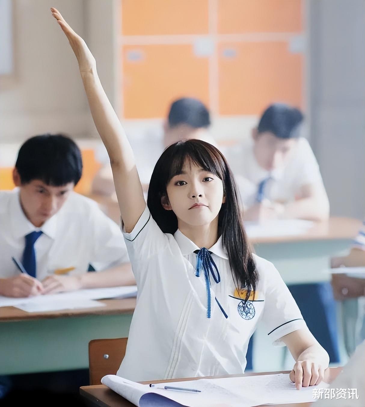 张佳宁|30岁演高中生还能被夸的4位女星,一个比一个有少女感