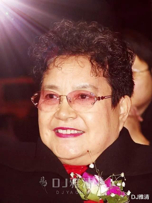 春晚|06年的春晚记忆，于洋印质明同框，庞学勤王苏娅聚首，马季最后一次亮相