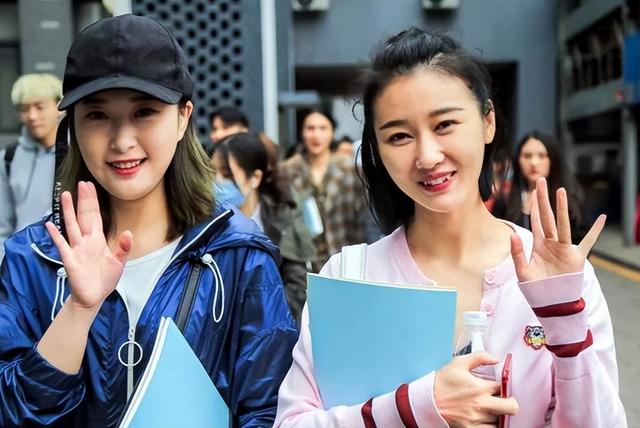 招生|2022年高考进入倒计时，考生多少分才能上本科？老师的回答很真实