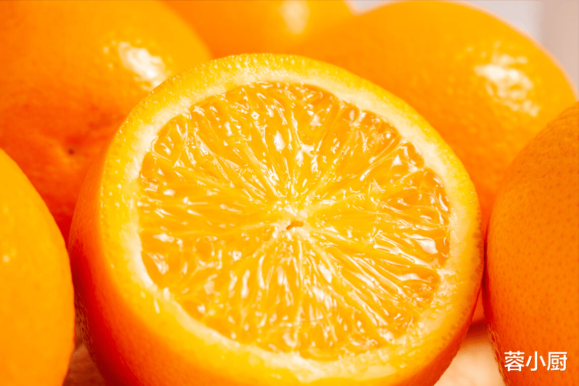 水果|秋天,女人要多吃4道菜,维C含量极高,营养防秋燥,皮肤好不显老