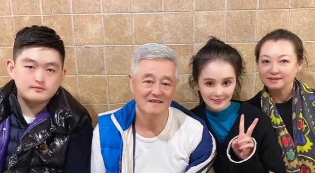 赵本山|父亲打拼，儿女“败家”，细扒赵本山资产，2亿飞机说买就买