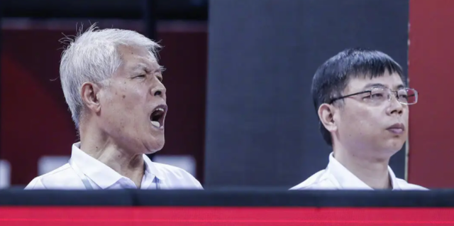 吴庆龙|辽篮教练或将一去一留，吴庆龙有望支援杨鸣，82岁功臣基本退休了