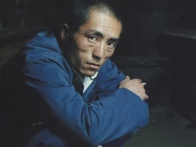 陈婷|19岁怀孕退学,20岁生娃,11年“隐形人”,陈婷比你想的还“狠”