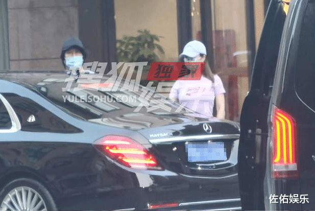 郑钧|郑钧分享育儿经验遭吐槽后，与刘芸外出成双成对惹人羡