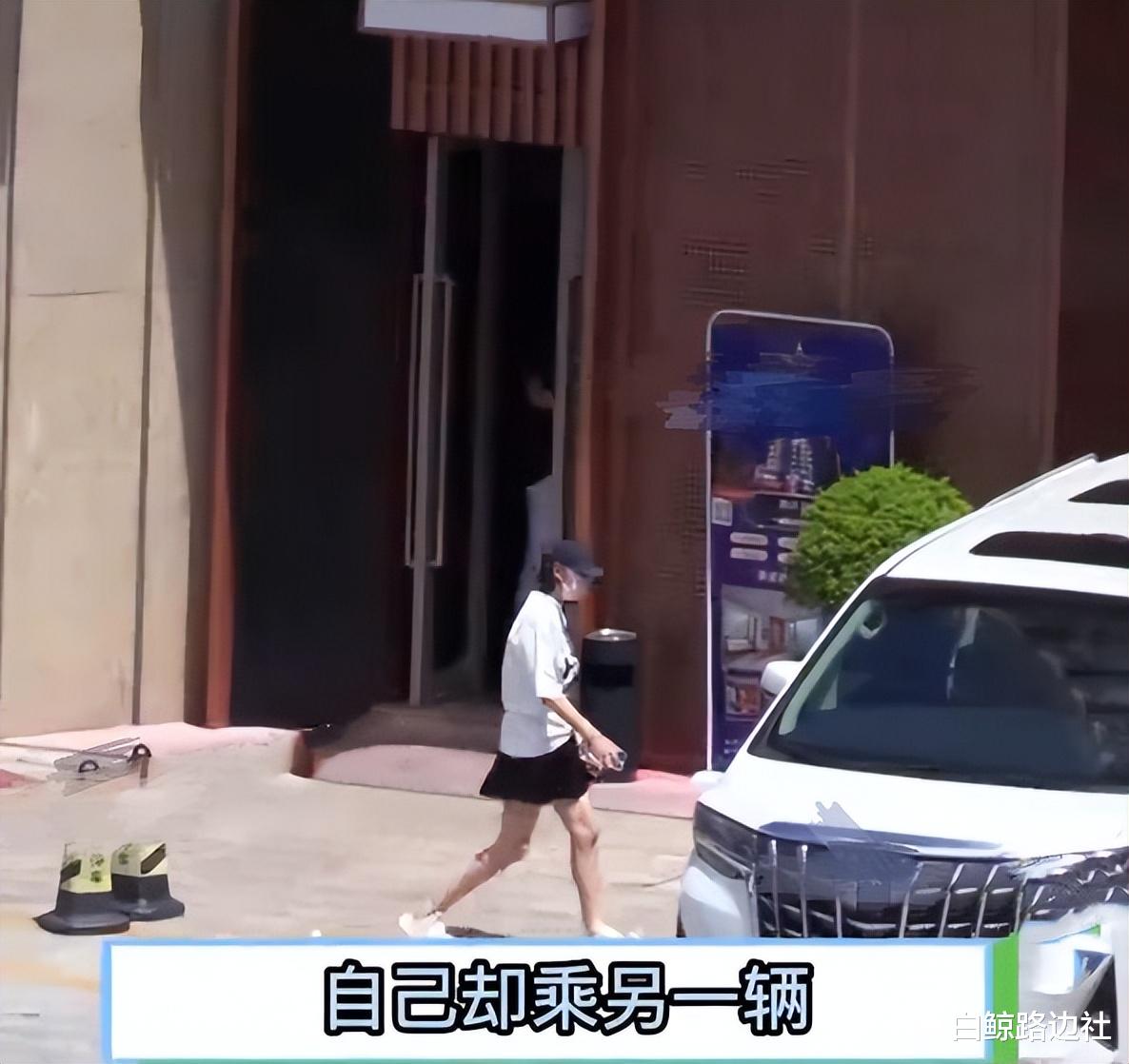 张雨绮|张雨绮带孩子去约会新欢？和年下小男友同回小区，龙凤胎乖巧可爱