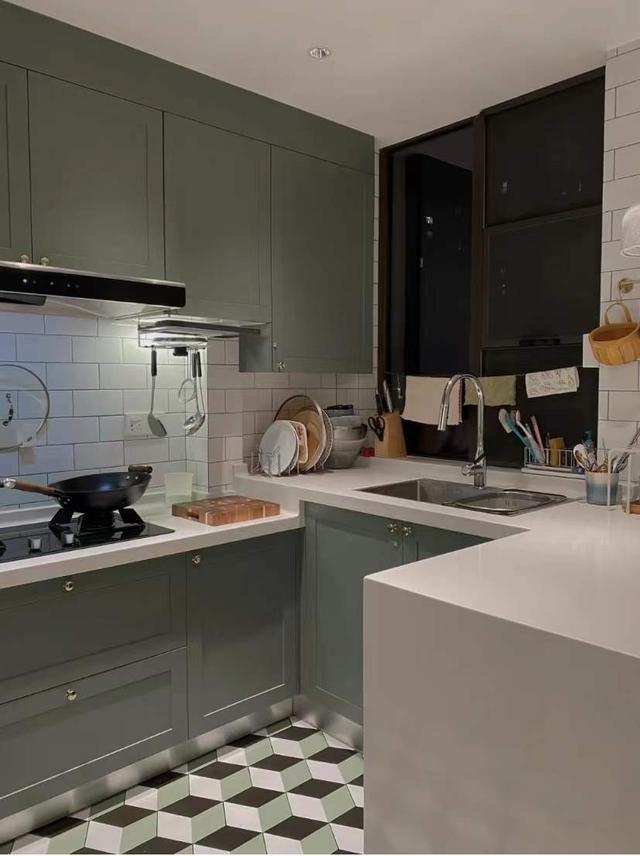 十八线小城镇发现一户人家的装修,因太会布置而走红,引万人关注