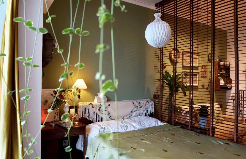 成都独居女孩,用手工装饰38平复古小家,却让无数人惊叹,真的太美了