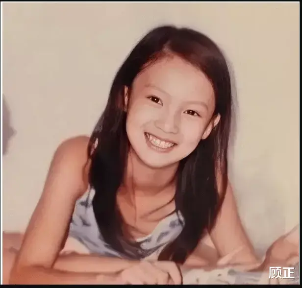 金晨|绯闻不断，金晨被调侃成“内娱海后”，成了“翻版萧亚轩”