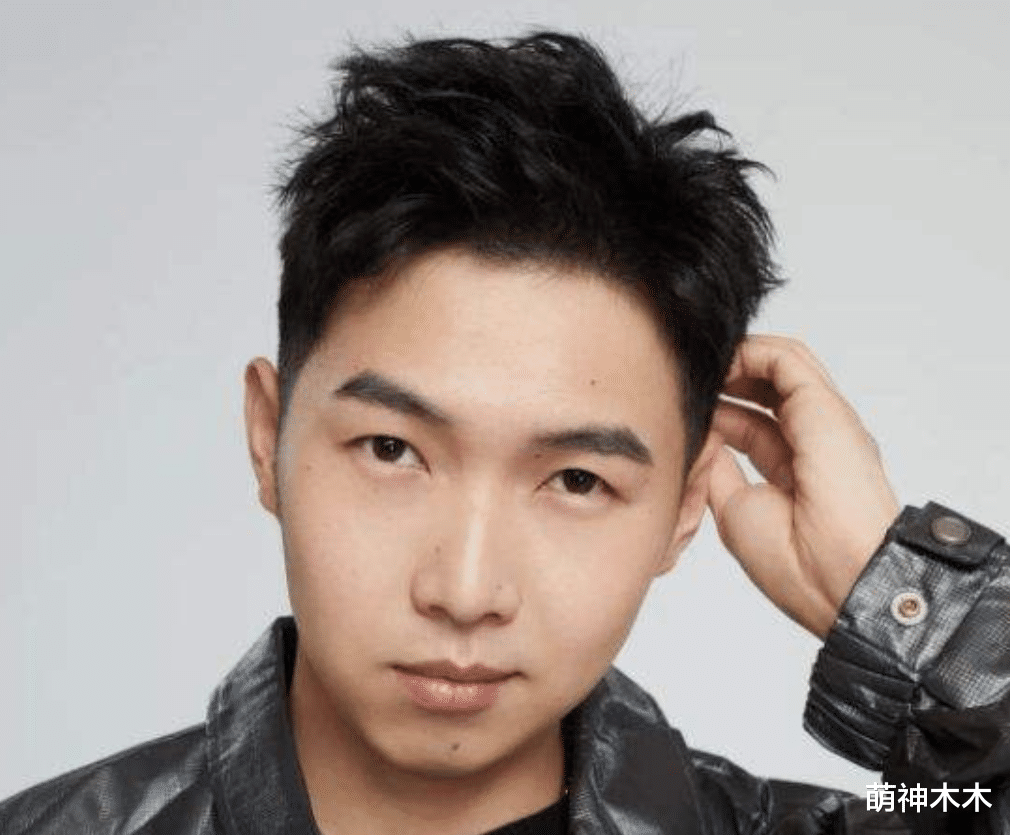 马伊琍|汪小菲每月亏本200万，马伊琍种小葱，明星疫情下的百态生活