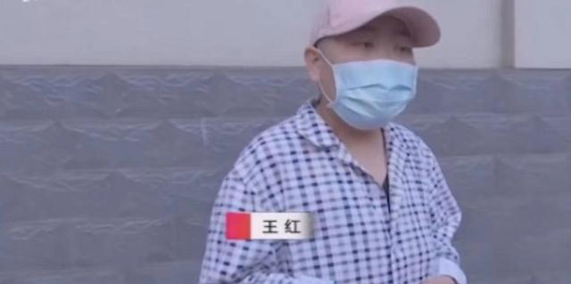 妻子患病急需钱,丈夫和公公都不管,公公:她有8万彩礼够看病了