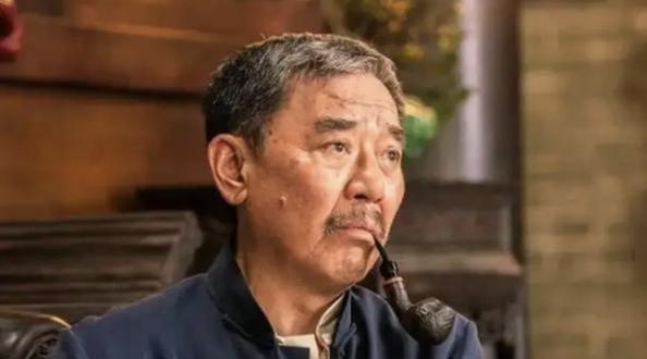 李立群|老戏骨李立群称抽不起中华,超接地气,倍感亲切!