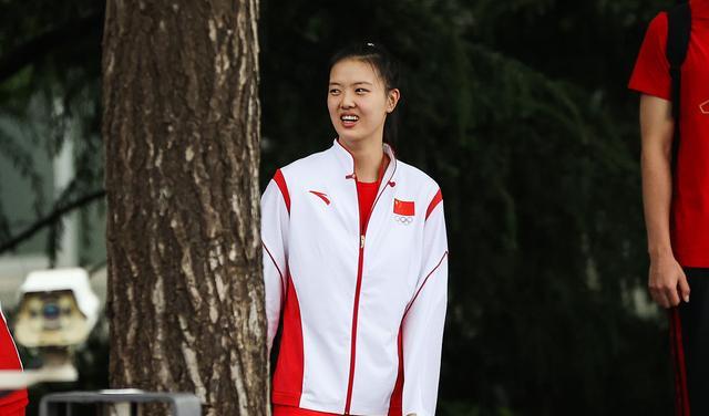 张常宁|张常宁已全面落后李盈莹？球迷：江苏女排美女主攻依然不可或缺