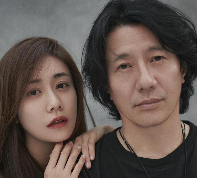 郑钧|张智霖和郑钧，《披哥》里大秀恩爱，一个文艺一个张扬，谁更会？