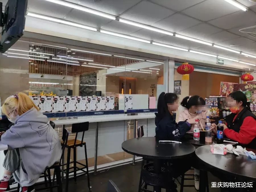 娱乐圈|追星也疯狂？原来全重庆zui接近娱乐圈的地方就在这里！