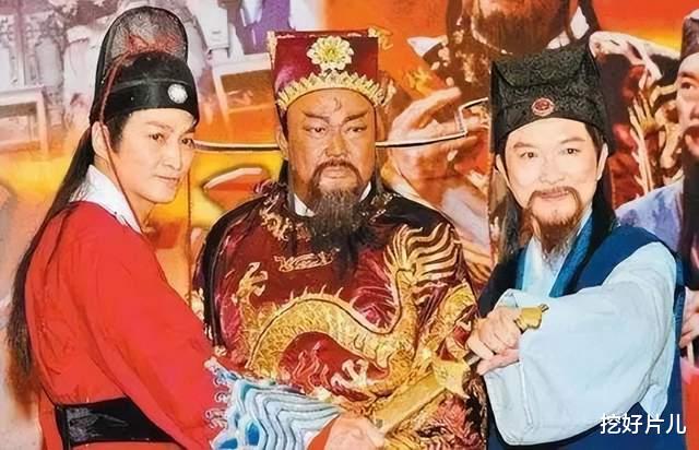 金超群|《包青天》：金超群是最能演包拯的明星了，展昭是一代人的男神