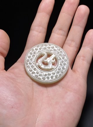 和田玉籽料|汉 和田玉籽料白玉 螭龙 谷纹 玉璧 挂件