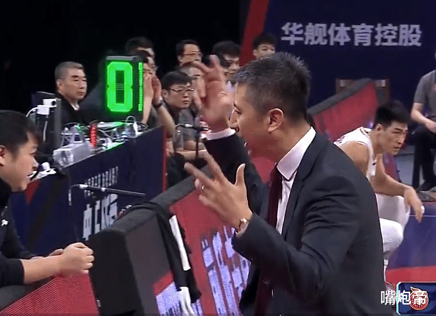 山西男篮|连丢14球，6分钟21中1！山西广州刺刀见红就差打架，郭士强回家局大骂裁判