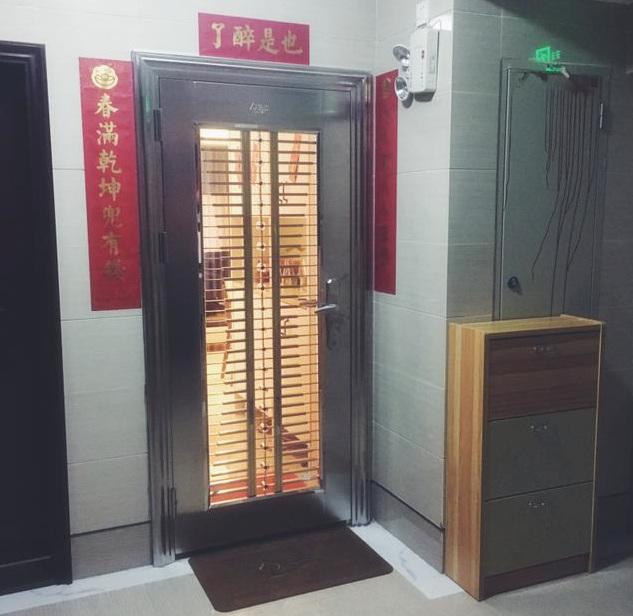 参观朋友的新房，到门口我就愣住了，进去看到餐厅我差点笑出声！