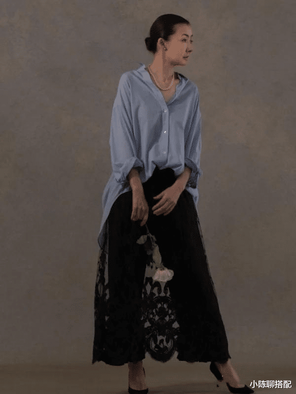 洋葱 这才是中年女人应有的打扮:60岁主妇只穿基础款也能贵气优雅