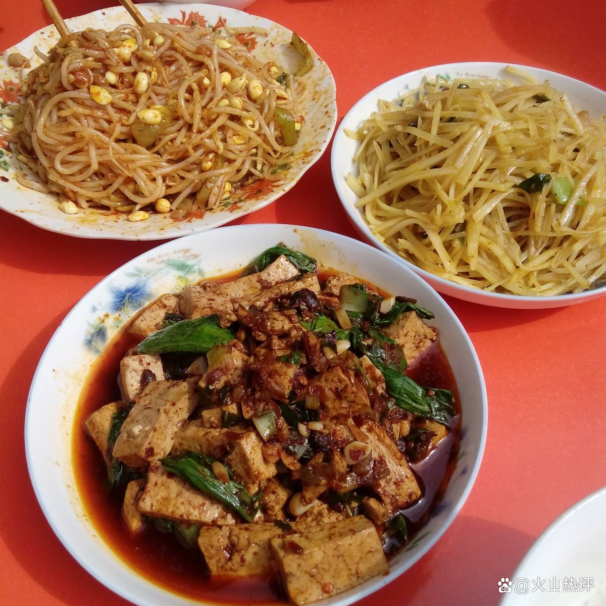 纪实:两兄弟同时结婚,婚礼简朴没有彩礼和嫁妆,这是爱情的样子