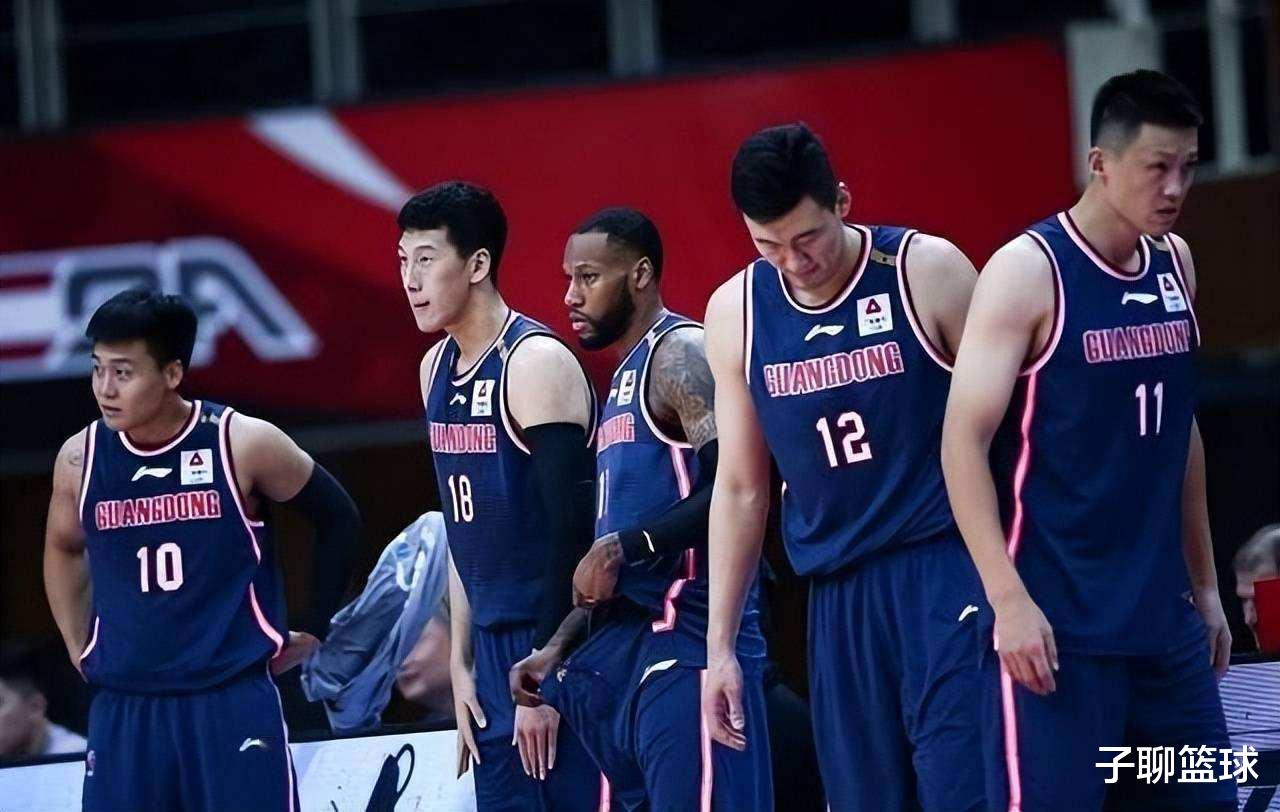 广东男篮|CBA广东男篮VS浙江男篮，赵睿扔烟雾弹扰敌，杜锋或有后手轻取浙江