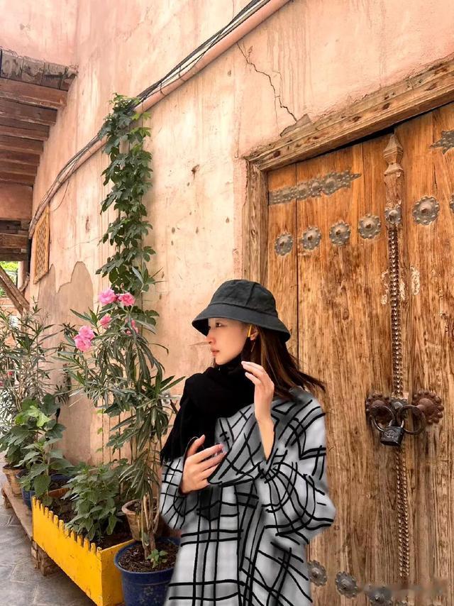 刘诗诗|二月初始，杨幂刘诗诗美女们联手搞事业，胡歌回归家庭结婚生子！