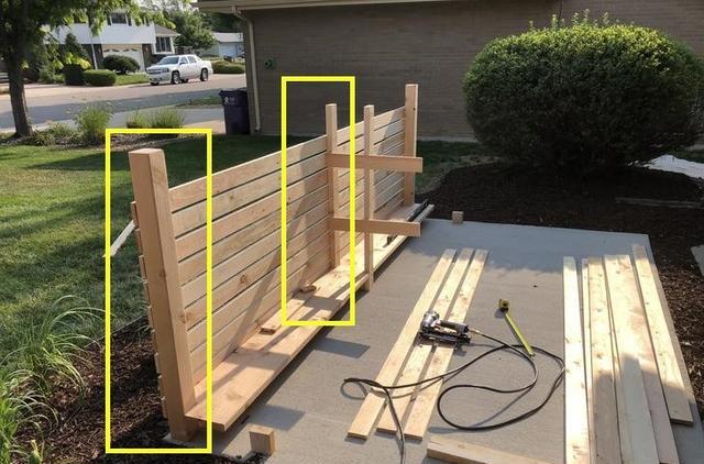 分出小院6空间,用1.2m木板花坛围起来,打造庭院休闲角,惬意
