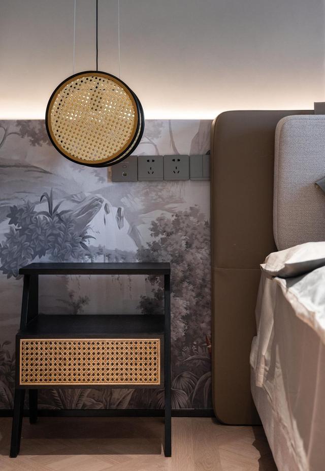 155平三居室，加入更多的色彩，让空间更加新奇独特