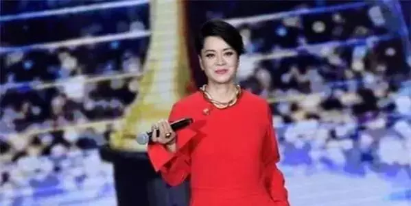 毛阿敏|她曾是红极一时的女歌手，40岁嫁百亿富豪，今儿女双全让人羡慕