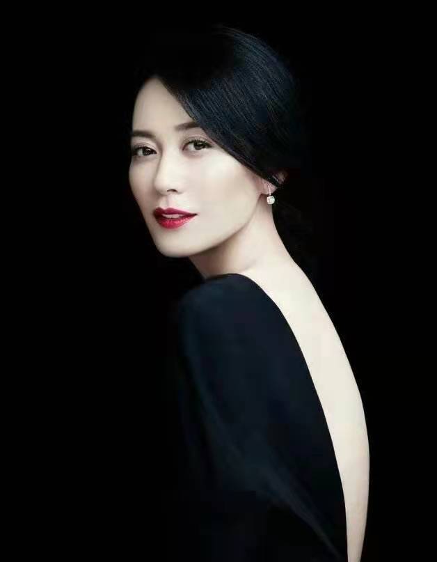 俞飞鸿|亦弘评论:惊鸿仙子俞飞鸿,美的岁月在她脸上看不到痕迹