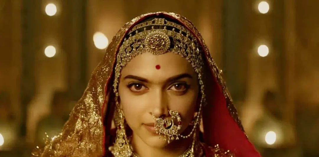 电影|3年过去，被评为“全球10大女神”的人今如何？有人拖欠房租被告