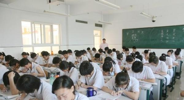 大学|教育部下达“3个新通知”，高中生难度或将提高，愁坏了许多父母