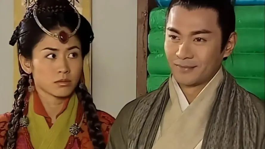 项少龙|《寻秦记》八大美女，反串龙阳君上榜，乌廷芳仅仅排在第二