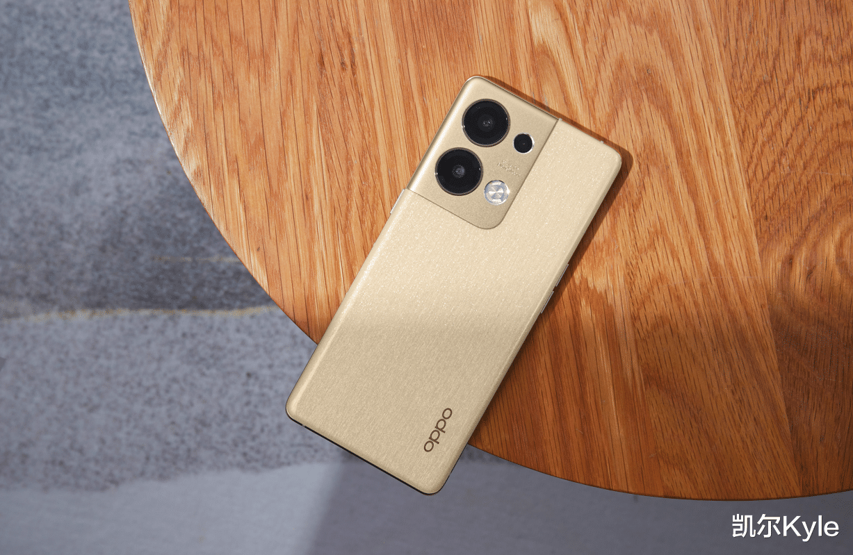 iphone12|哎，今年为什么没有新机是圆角边框的呢，真就iPhone 12加入直角边框后