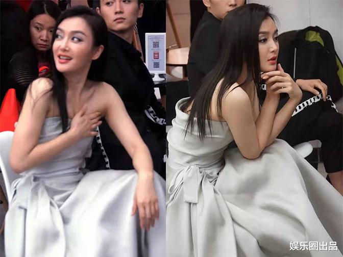 秦岚|秦岚穿低领长裙亮相，手捂领口引起热议，2小时评论超过1600条