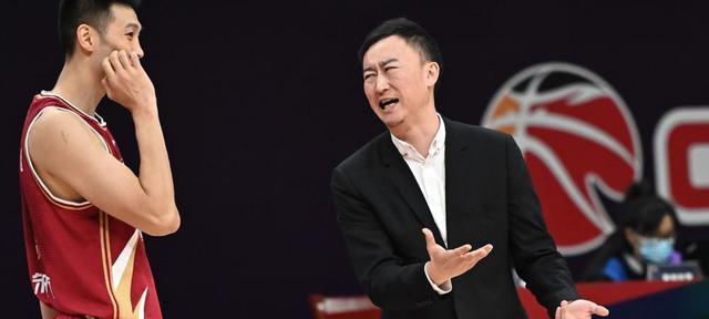 深圳男篮|刘维伟有弟子来投奔，强力后卫加盟广厦，深圳男篮找到新主帅