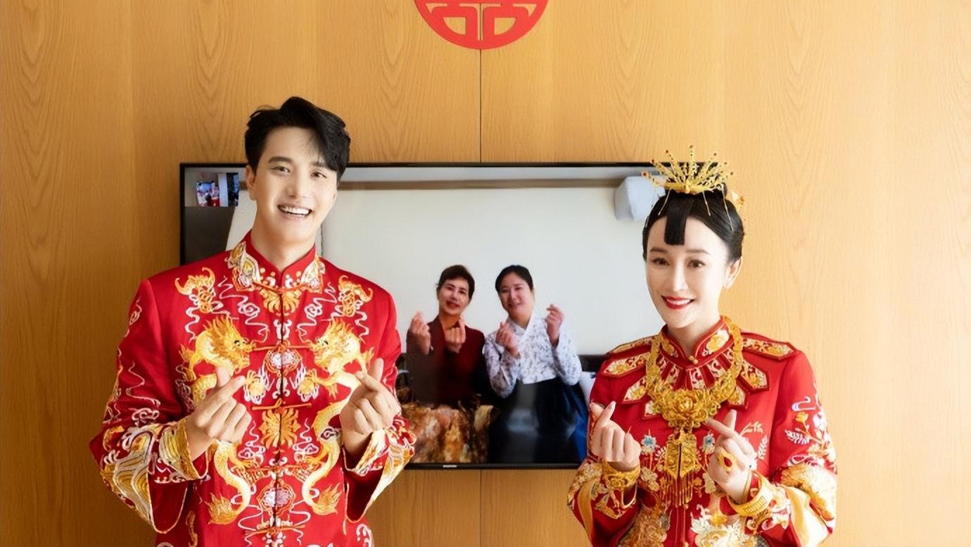 张檬|张檬、金恩圣举办婚礼，“五阿哥”和“紫薇”分别担任伴郎和伴娘